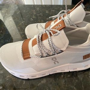 On Cloud Nova Sneakers